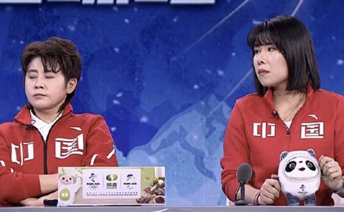 健身房里被教练c到呻吟污文